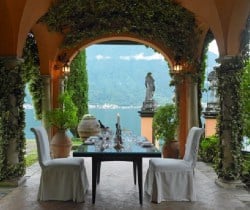 Villa Lucia: Outdoor Dining