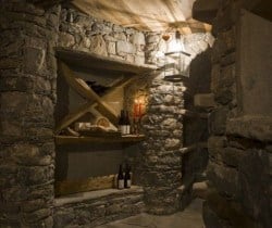 Chalet Rovere: Wine cellar