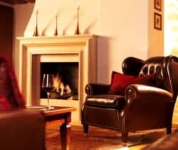 Chalet Apartment Perseus: Fireplace