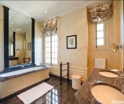 Villa Prix: Bathroom