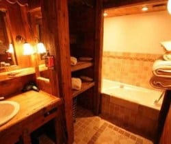 Chalet Titania: Bathroom