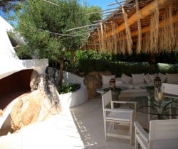 Villa Sunseek: Al fresco dining area