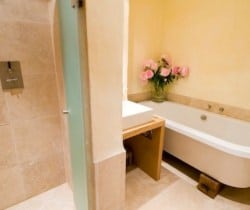 Chalet Irvin: Bathroom