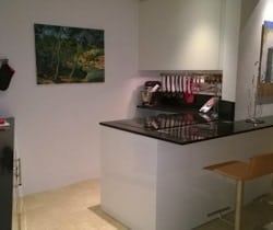 Villa Naoura: Kitchen area