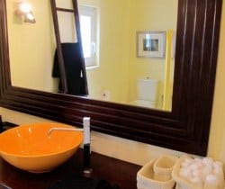 Villa Trinitaria: Bathroom