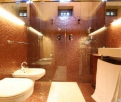 Villa Chiana: Bathroom