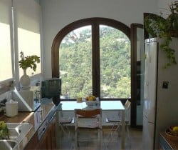 Villa Vidrera: Kitchen