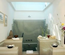 Villa Leilani: Bathroom