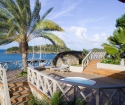 Villa Silene: Outdoor Jacuzzi