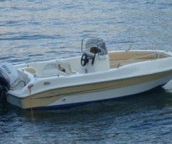 Villa Laura: Boat