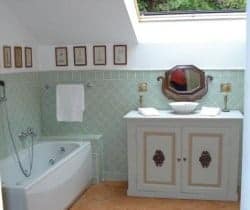 Villa Laura: Bathroom