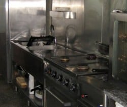 Villa Regina Teodolinda: Professional kitchen