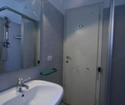 Apartment Piece: Bathroom