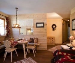Chalet Apartment Harley: Living/dining room