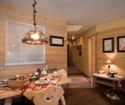 Chalet Apartment Harley: Living/dining room