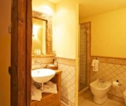 Chalet Apartment Sequoia: Bathroom