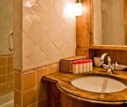 Chalet Angora: Bathroom