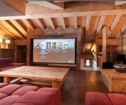 Chalet Anna: TV area