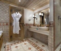 Chalet Serbal: Bathroom