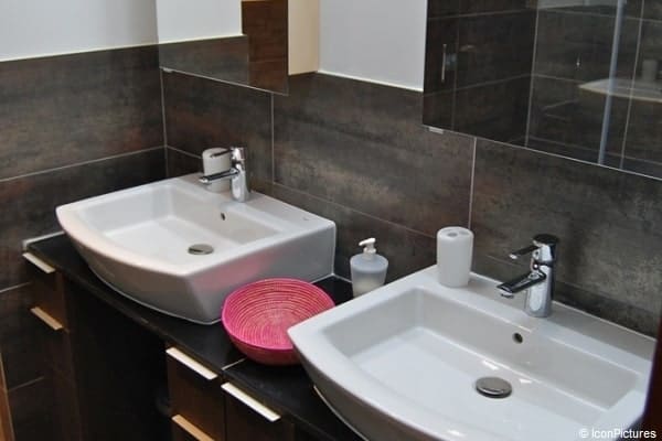 Villa Renanue: Bathroom