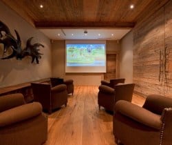 Chalet Hawk: Cinema room