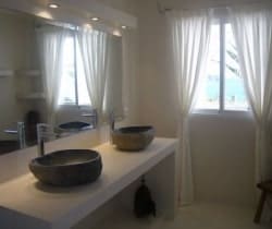 Villa Almuzara: Bathroom