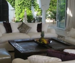 Villa Almuzara: Living room