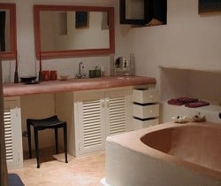 Villa Asera: Bathroom