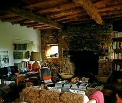Villa Asera: Fireplace