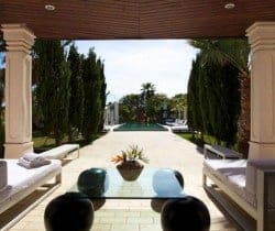 Villa Comares: Outdoor chill out area