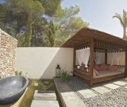 Villa Hayal: Outdoor Bathroom 01