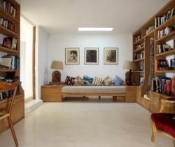 Villa Magat: Library