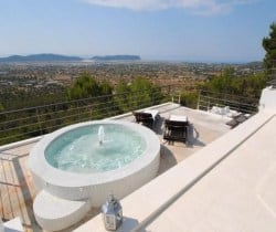 Villa Queralt: Terrace