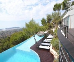 Villa Queralt: Swimming pool