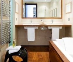 Villa Suomi: Bathroom