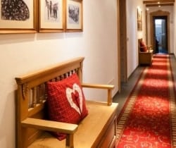 Chalet Apartment Alisso: Corridor