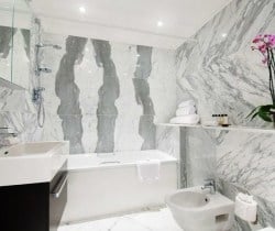 Apartment King Albert: Bathroom