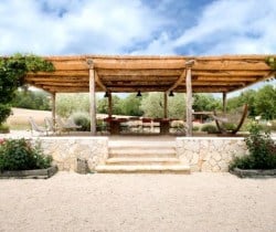 Casale Fonte: Al fresco dining area