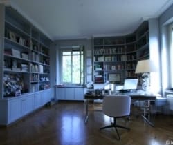 Apartment Zeus: Library/Guest office