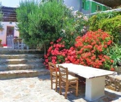 Villa Aquarella: Al fresco dining area