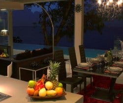 Villa Chackri: Living and dining area