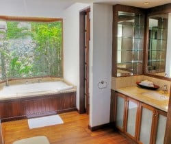 Villa Nandana: Bathroom