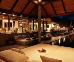 Villa Chan Grajang: Oudoor chill out ara
