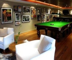Villa Chan Grajang: Games room
