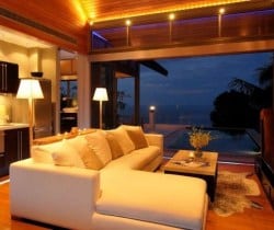 Villa Chan Grajang: Living room