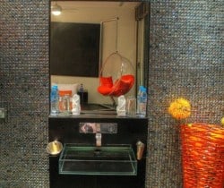 Villa Yin: Bathroom