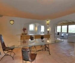 Villa Aris: Dining area