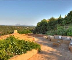 Villa Aris: Outdoor chill out area