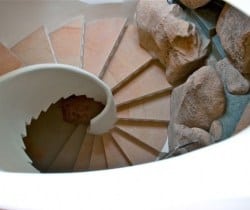 Villa Orange: Stairs