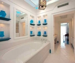Villa Caruso: Bathroom